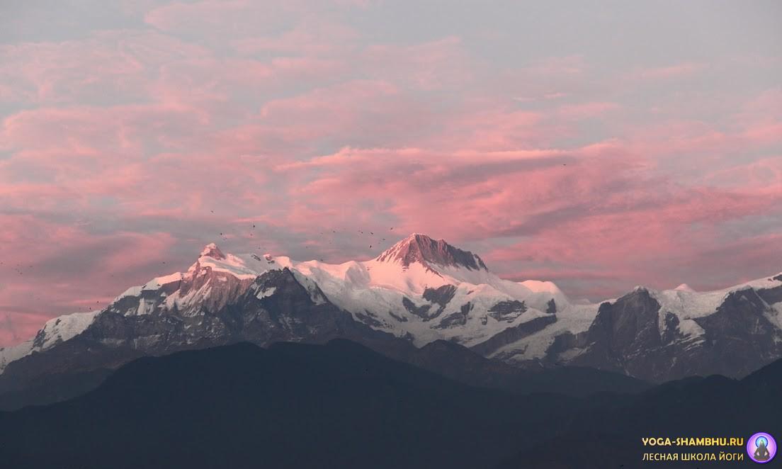 йога тур Гималаи, рассвет Покхара