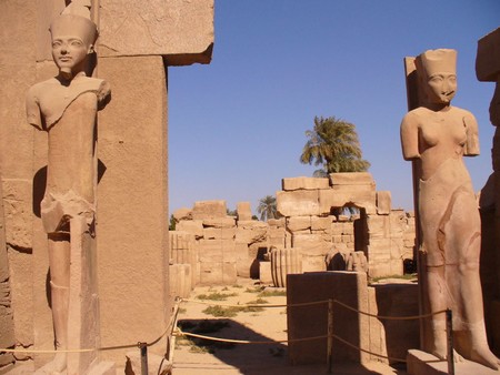 Скульптуры - Карнакский храм. Египет