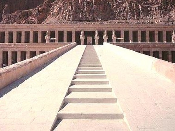 Дорога к храму Хатшепсут